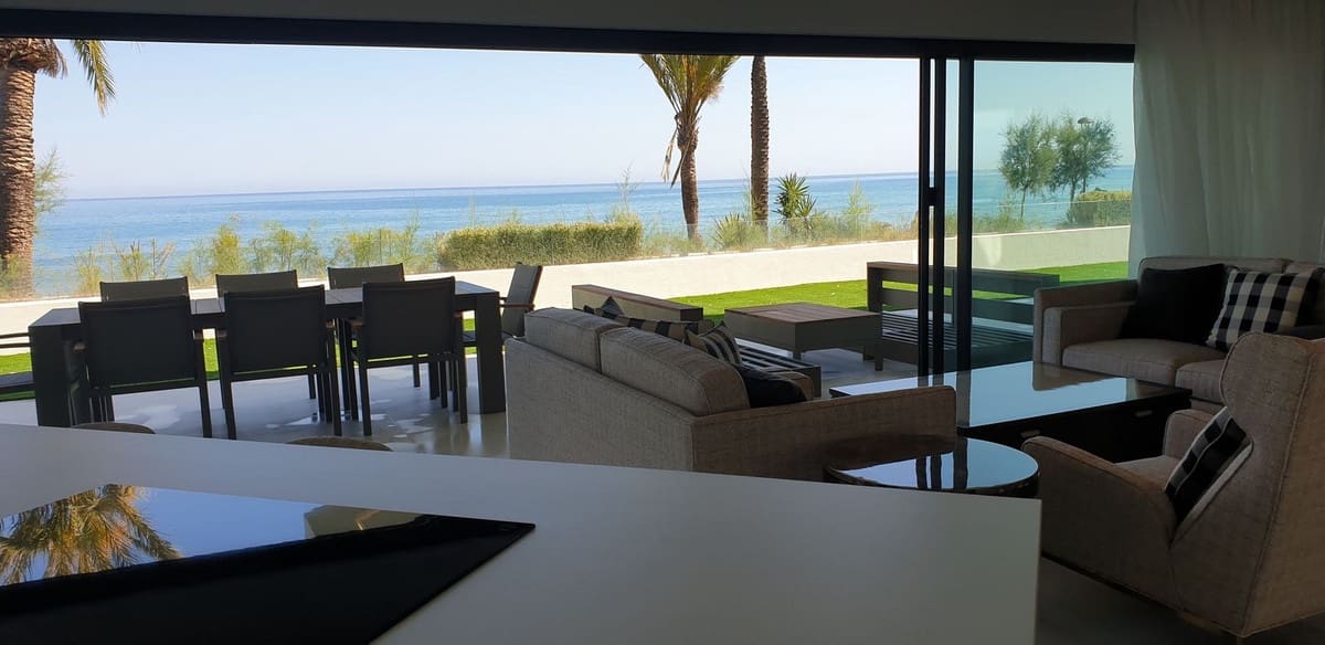 3 chambre Appartement à vendre à Estepona avec piscine garage - 3 450 000 € (Ref: 10144946)