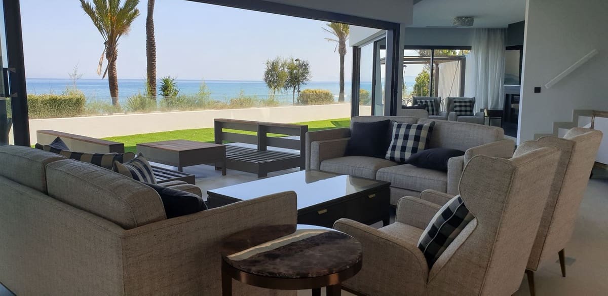 3 chambre Appartement à vendre à Estepona avec piscine garage - 3 450 000 € (Ref: 10144946)