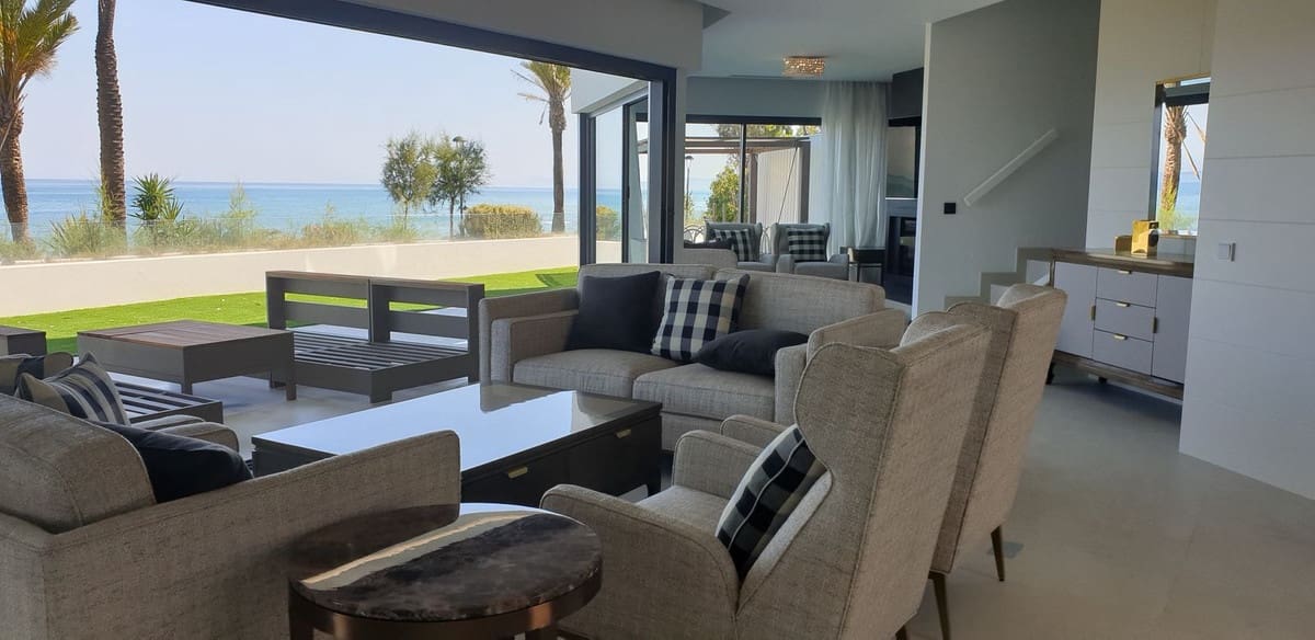 3 chambre Appartement à vendre à Estepona avec piscine garage - 3 450 000 € (Ref: 10144946)