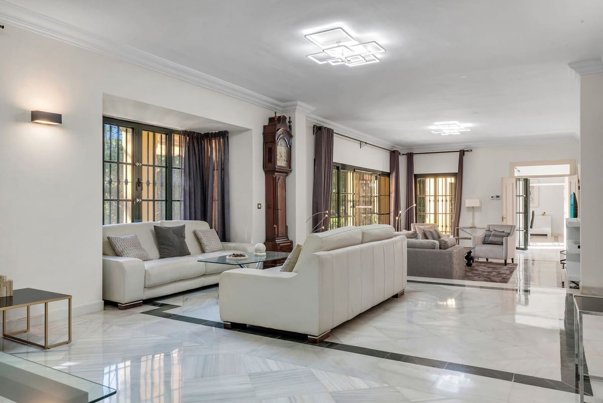 6 soverom Villa til salgs i Guadalmina med svømmebasseng garasje - € 2 990 000 (Ref: 10163257)
