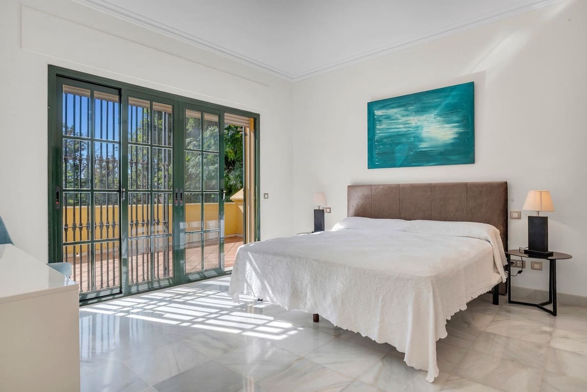 6 soverom Villa til salgs i Guadalmina med svømmebasseng garasje - € 2 990 000 (Ref: 10163257)
