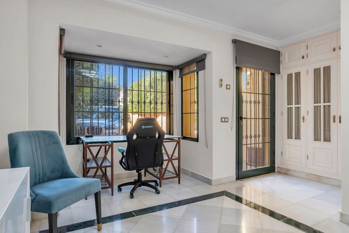 6 soverom Villa til salgs i Guadalmina med svømmebasseng garasje - € 2 990 000 (Ref: 10163257)