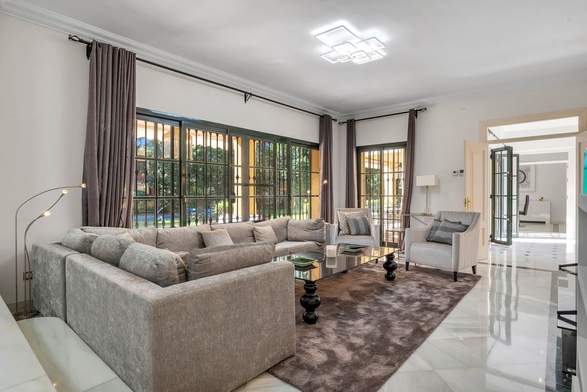 6 soverom Villa til salgs i Guadalmina med svømmebasseng garasje - € 2 990 000 (Ref: 10163257)