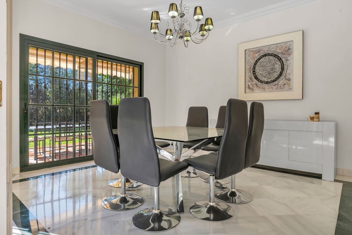 6 soverom Villa til salgs i Guadalmina med svømmebasseng garasje - € 2 990 000 (Ref: 10163257)