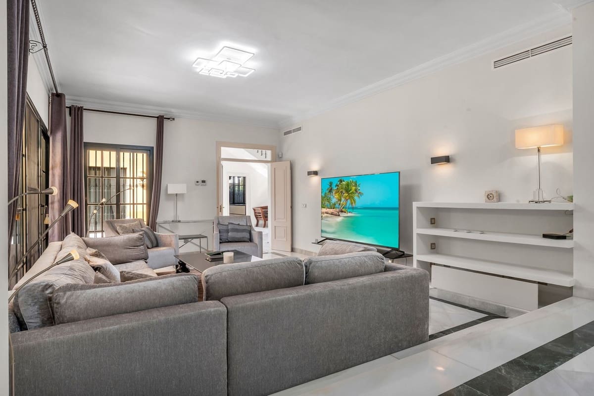 6 soverom Villa til salgs i Guadalmina med svømmebasseng garasje - € 2 990 000 (Ref: 10163257)