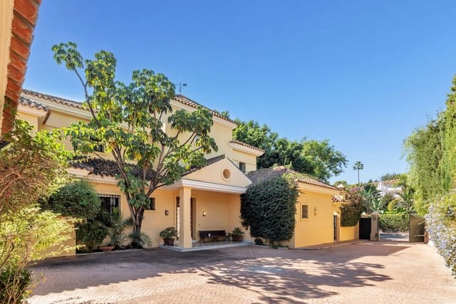6 soverom Villa til salgs i Guadalmina Baja, Marbella med svømmebasseng garasje - € 2 990 000 (Ref: 10163257)
