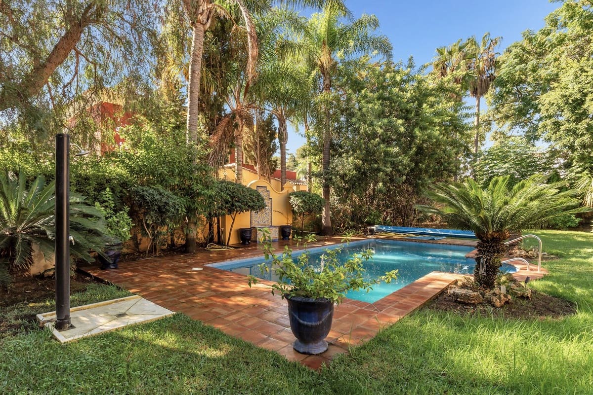 6 soverom Villa til salgs i Guadalmina med svømmebasseng garasje - € 2 990 000 (Ref: 10163257)