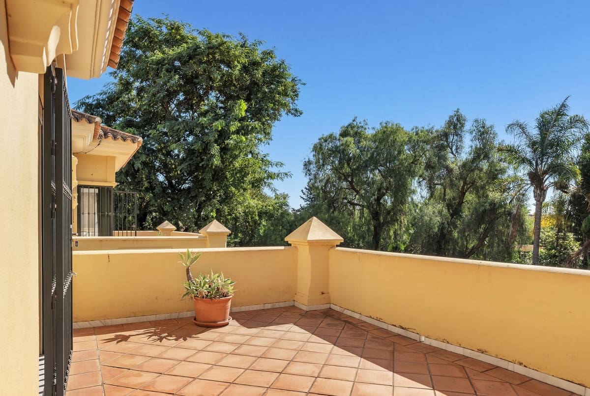 6 soverom Villa til salgs i Guadalmina med svømmebasseng garasje - € 2 990 000 (Ref: 10163257)