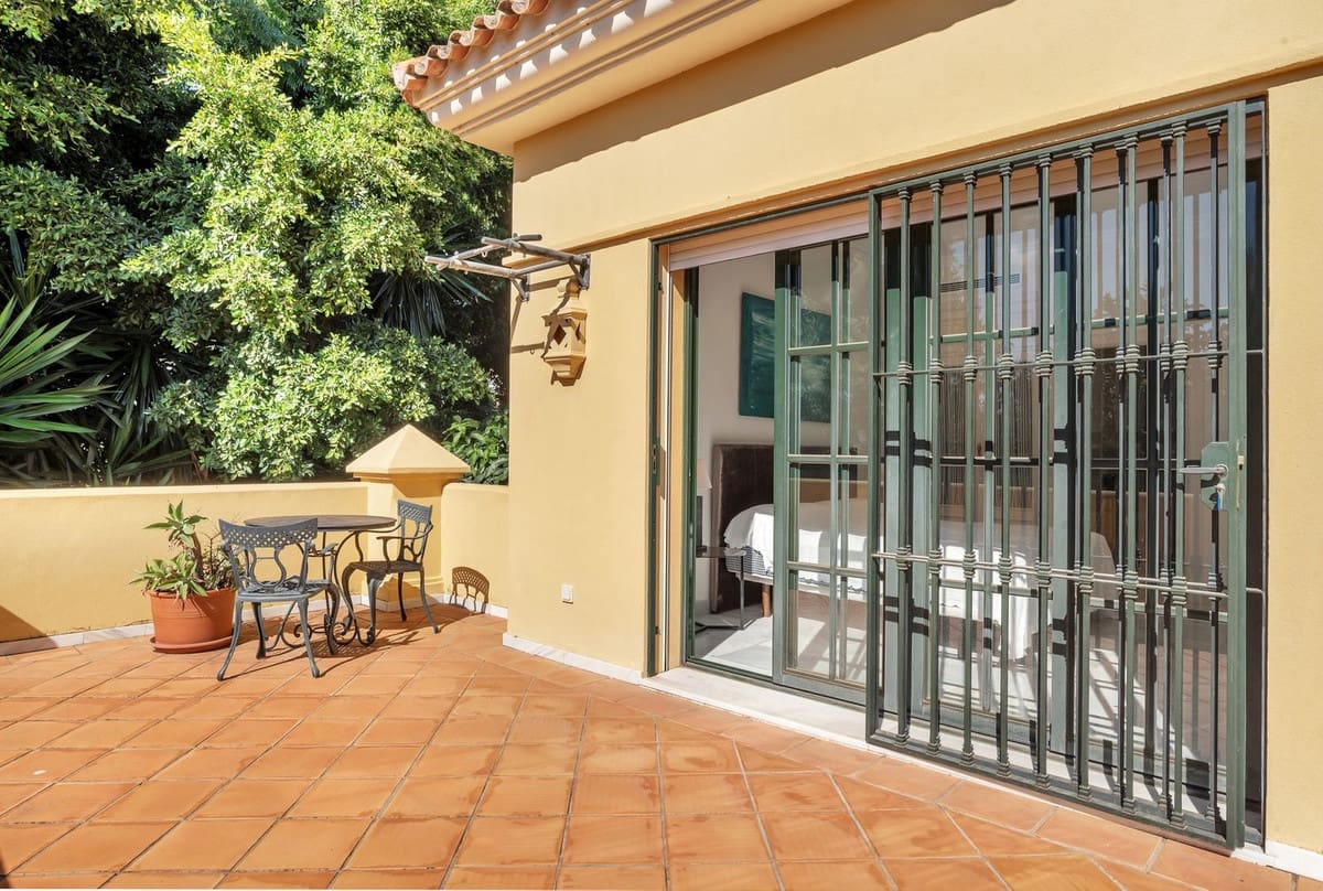 6 soverom Villa til salgs i Guadalmina med svømmebasseng garasje - € 2 990 000 (Ref: 10163257)