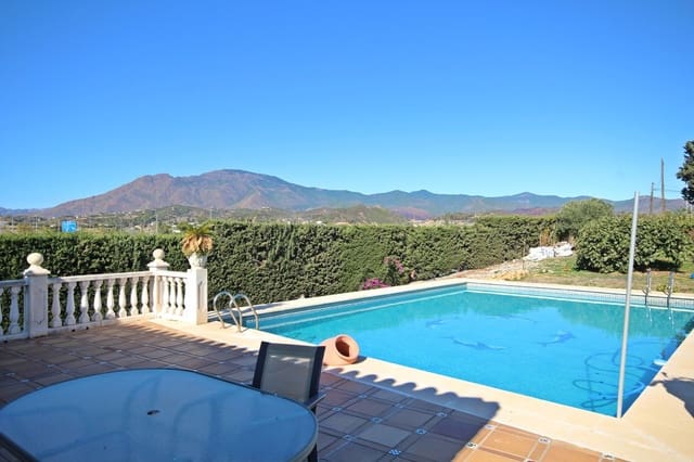 3 soveværelse Restaurant/Bar til salg i Estepona med swimmingpool garage - € 960.000 (Ref: 5320643)