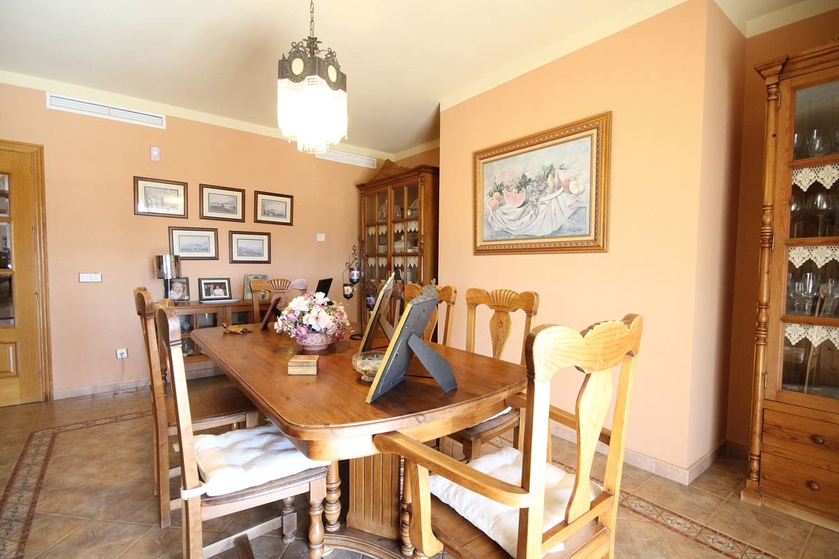 3 sypialnia Restauracja lub bar na sprzedaż w Estepona z basenem garażem - 960 000 € (Ref: 5320643)