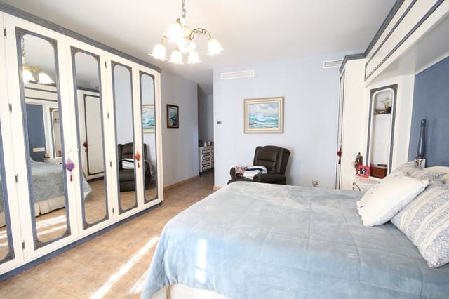 3 slaapkamer Restaurant/bar te koop in Estepona met zwembad garage - € 960.000 (Ref: 5320643)