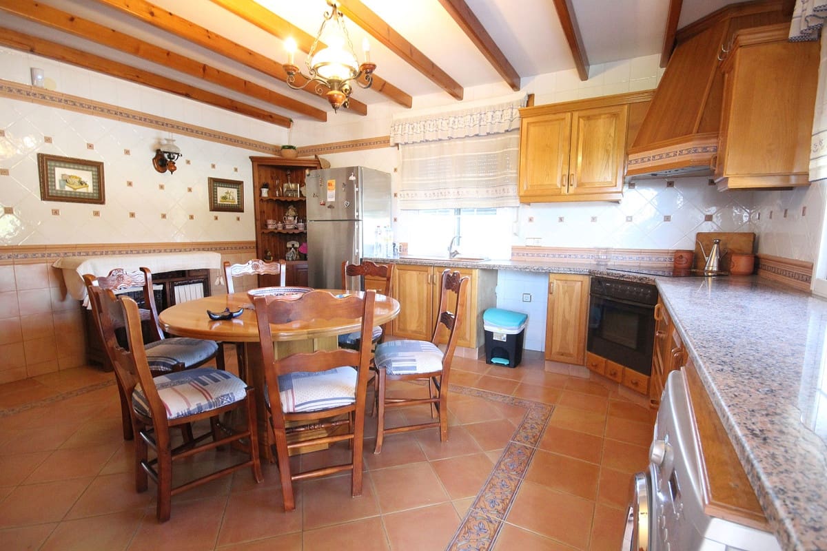 3 sypialnia Restauracja lub bar na sprzedaż w Estepona z basenem garażem - 960 000 € (Ref: 5320643)