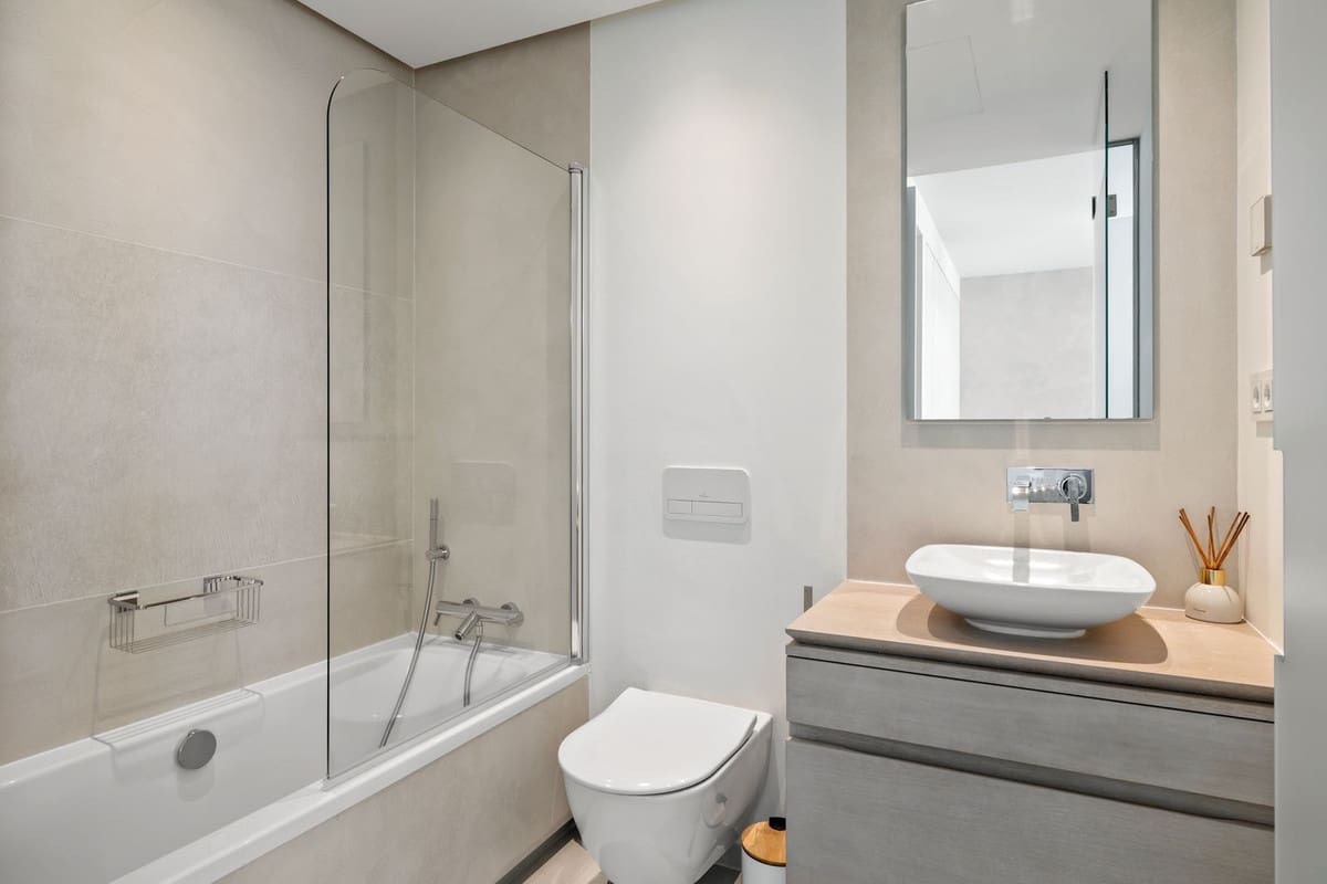 7 chambre Appartement à vendre à Nueva Andalucia avec piscine garage - 4 300 000 € (Ref: 8067844)