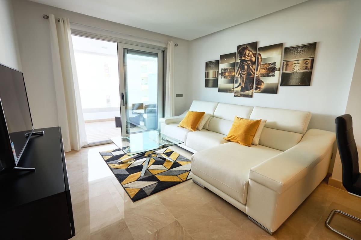3 soveværelse Lejlighed til leje i San Pedro de Alcantara med swimmingpool garage - € 2.200 (Ref: 8176918)