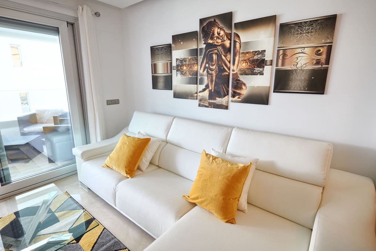 3 soveværelse Lejlighed til leje i San Pedro de Alcantara med swimmingpool garage - € 2.200 (Ref: 8176918)