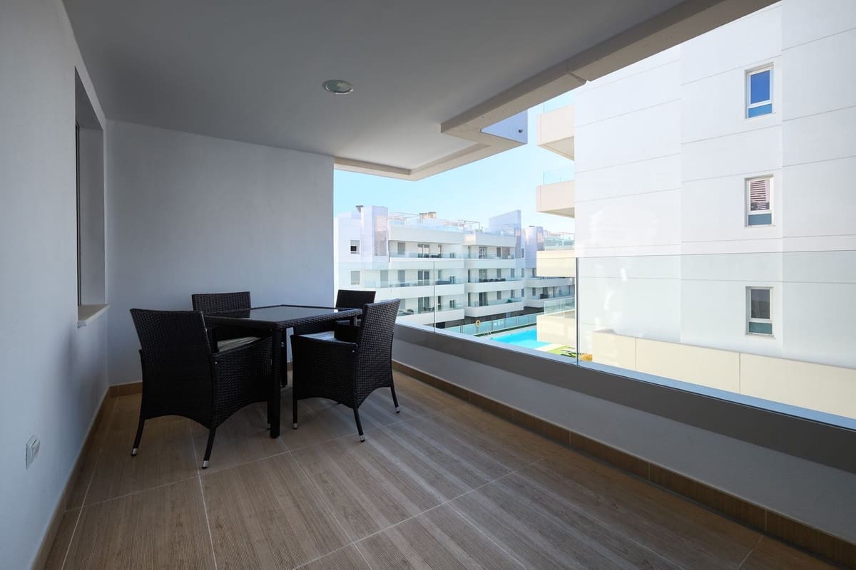 3 soveværelse Lejlighed til leje i San Pedro de Alcantara med swimmingpool garage - € 2.200 (Ref: 8176918)