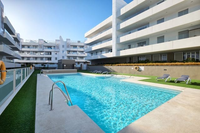 3 soveværelse Lejlighed til leje i San Pedro de Alcantara, Marbella med swimmingpool garage - € 2.200 (Ref: 8176918)