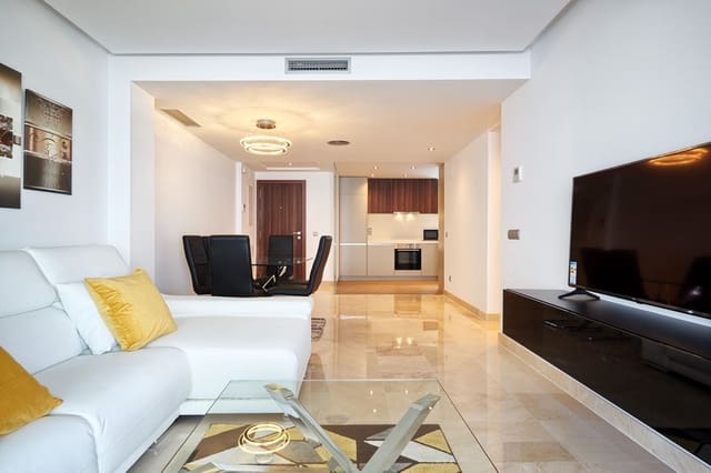 3 soveværelse Lejlighed til leje i San Pedro de Alcantara, Marbella med swimmingpool garage - € 2.200 (Ref: 8176918)