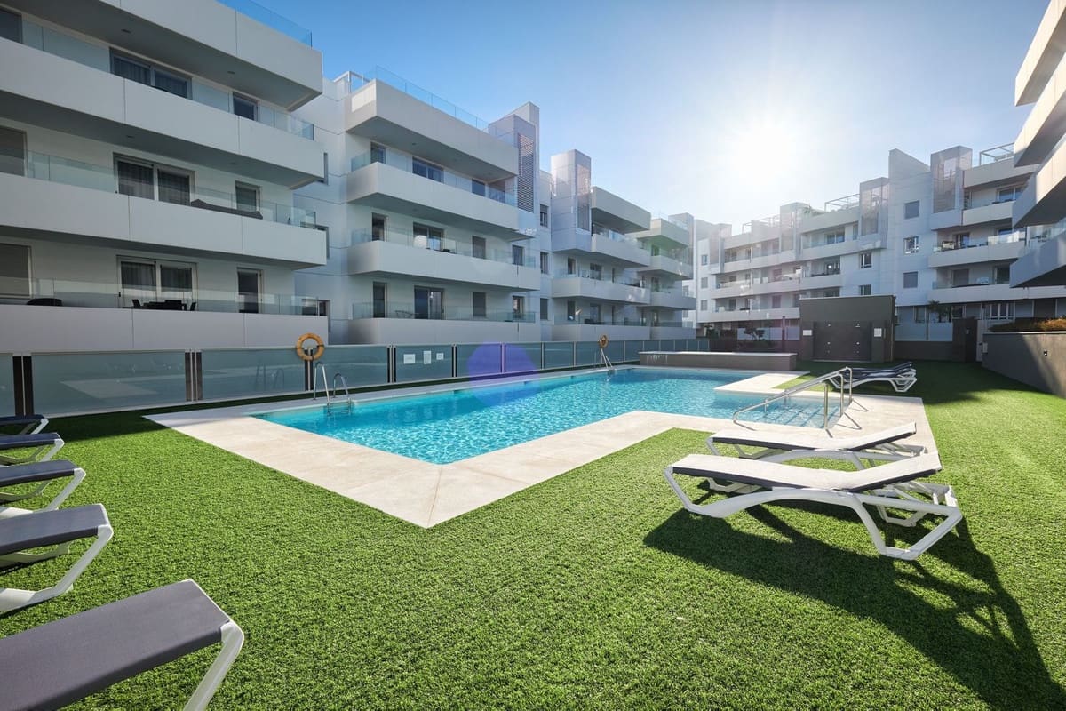 3 soveværelse Lejlighed til leje i San Pedro de Alcantara med swimmingpool garage - € 2.200 (Ref: 8176918)