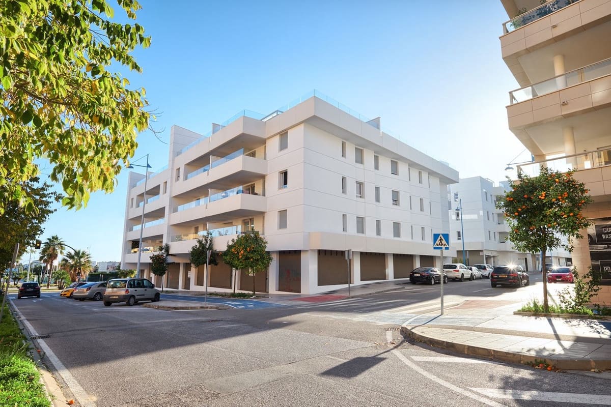 3 soveværelse Lejlighed til leje i San Pedro de Alcantara med swimmingpool garage - € 2.200 (Ref: 8176918)