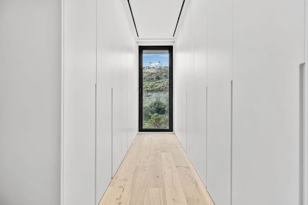 4 quarto Moradia para venda em Benahavis com piscina garagem - 3 485 000 € (Ref: 8852232)