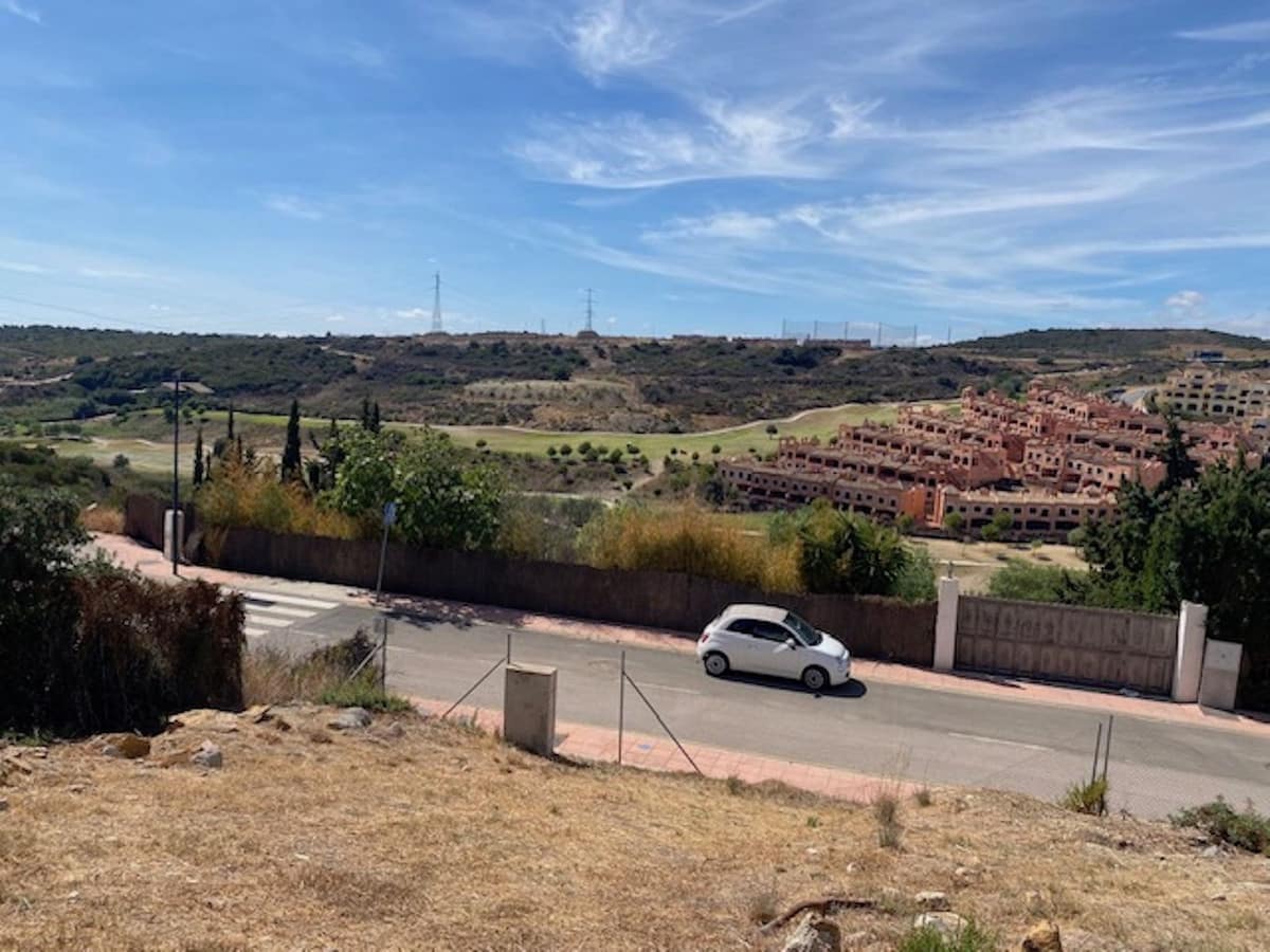 Chalet de 4 habitaciones en Estepona en venta con piscina garaje - 1.100.000 € (Ref: 8891418)