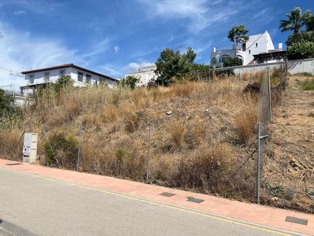 Chalet de 4 habitaciones en Estepona en venta con piscina garaje - 1.100.000 € (Ref: 8891418)