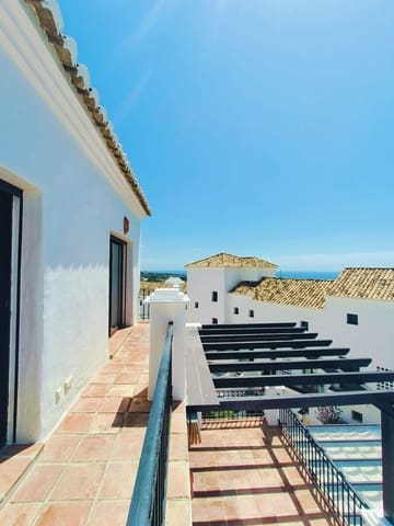 4 sypialnia Apartament na sprzedaż w Los Monteros, Marbella z basenem garażem - 795 000 € (Ref: 8958328)