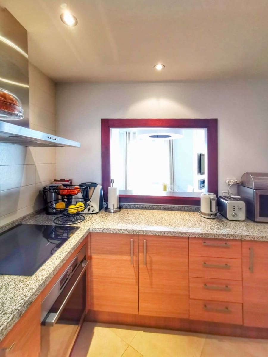 4 Zimmer Apartment zu verkaufen in Los Monteros mit Pool Garage - 795.000 € (Ref: 8958328)