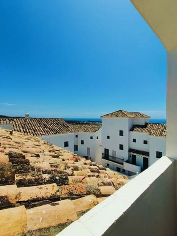 4 soverom Leilighet til salgs i Los Monteros, Marbella med svømmebasseng garasje - € 795 000 (Ref: 8958328)