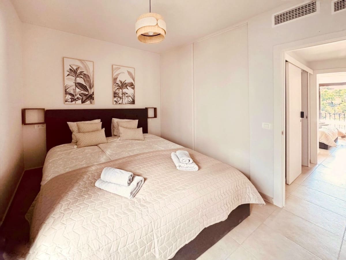 2 Zimmer Apartment zu verkaufen in Los Monteros mit Pool Garage - 385.000 € (Ref: 9010470)