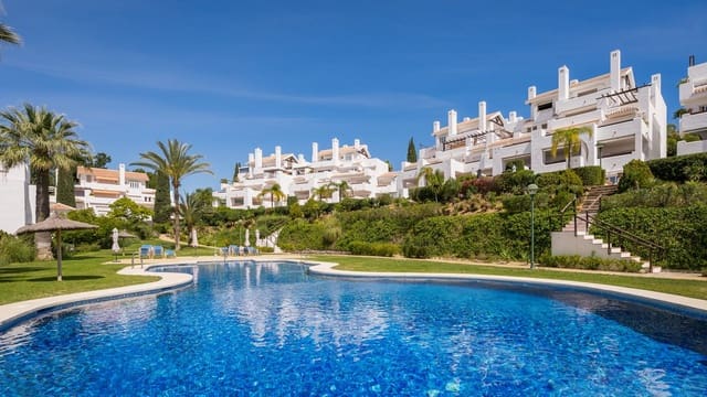 3 soverom Leilighet til salgs i Los Monteros, Marbella med svømmebasseng garasje - € 2 450 000 (Ref: 9019572)