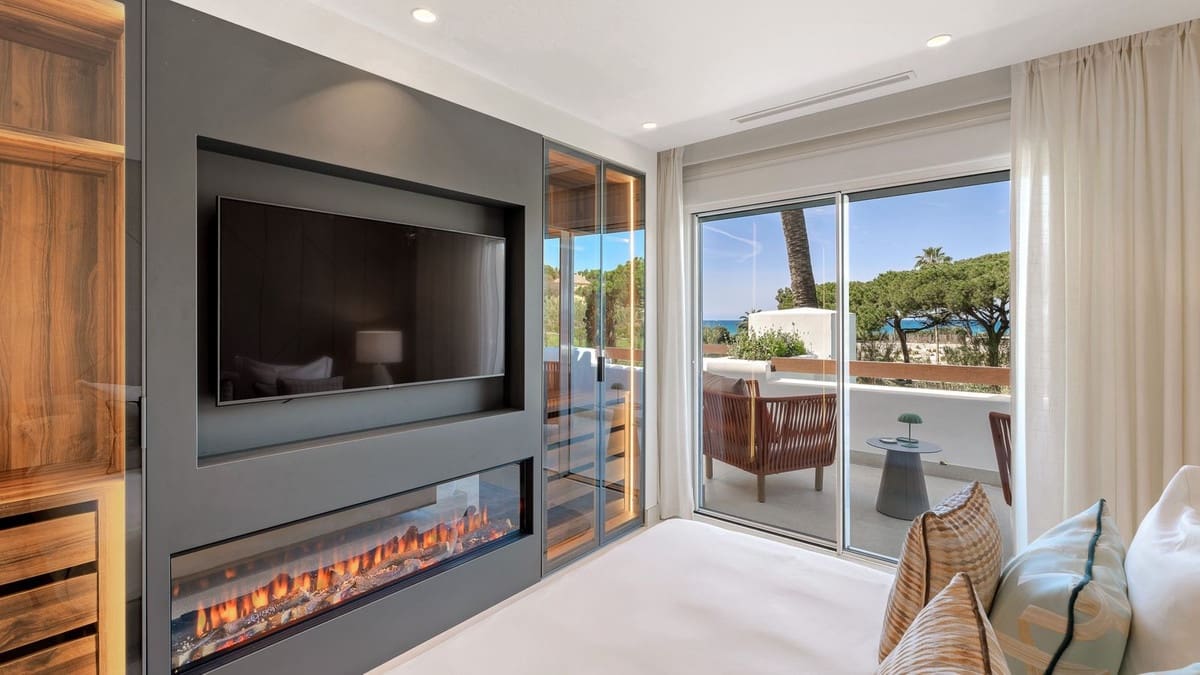 3 quarto Apartamento para venda em Los Monteros com piscina garagem - 2 250 000 € (Ref: 9022256)