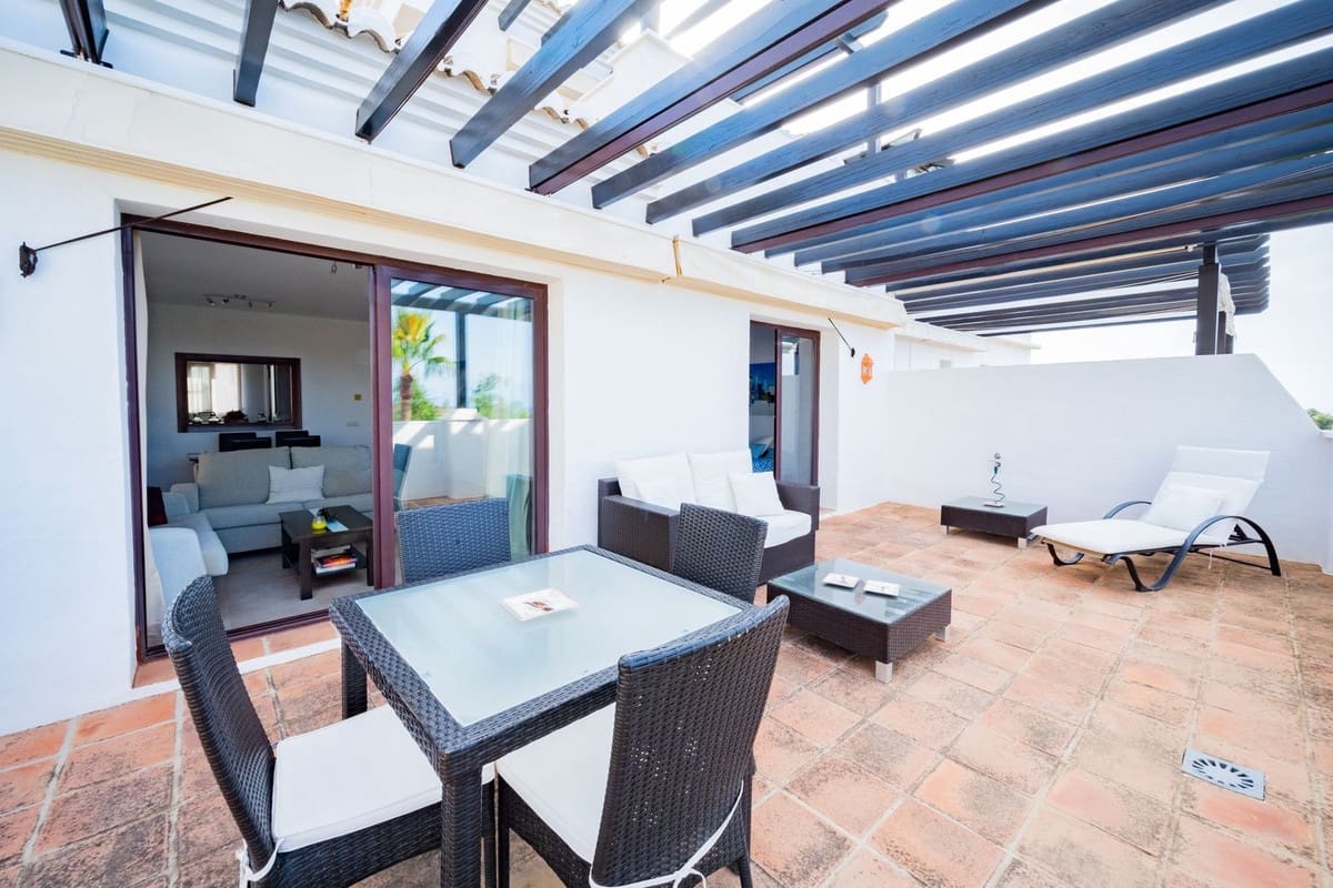 2 Zimmer Apartment zu verkaufen in Los Monteros mit Pool Garage - 525.000 € (Ref: 9106298)