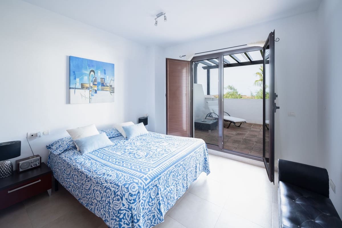 2 Zimmer Apartment zu verkaufen in Los Monteros mit Pool Garage - 525.000 € (Ref: 9106298)