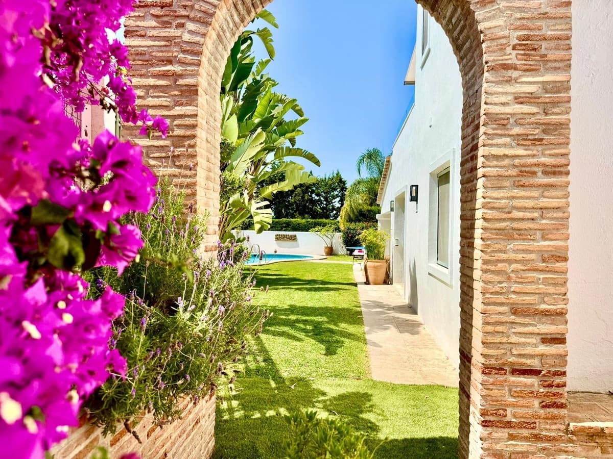 3 camera da letto Villa in vendita in La Quinta con piscina garage - 2.250.000 € (Rif: 9108065)