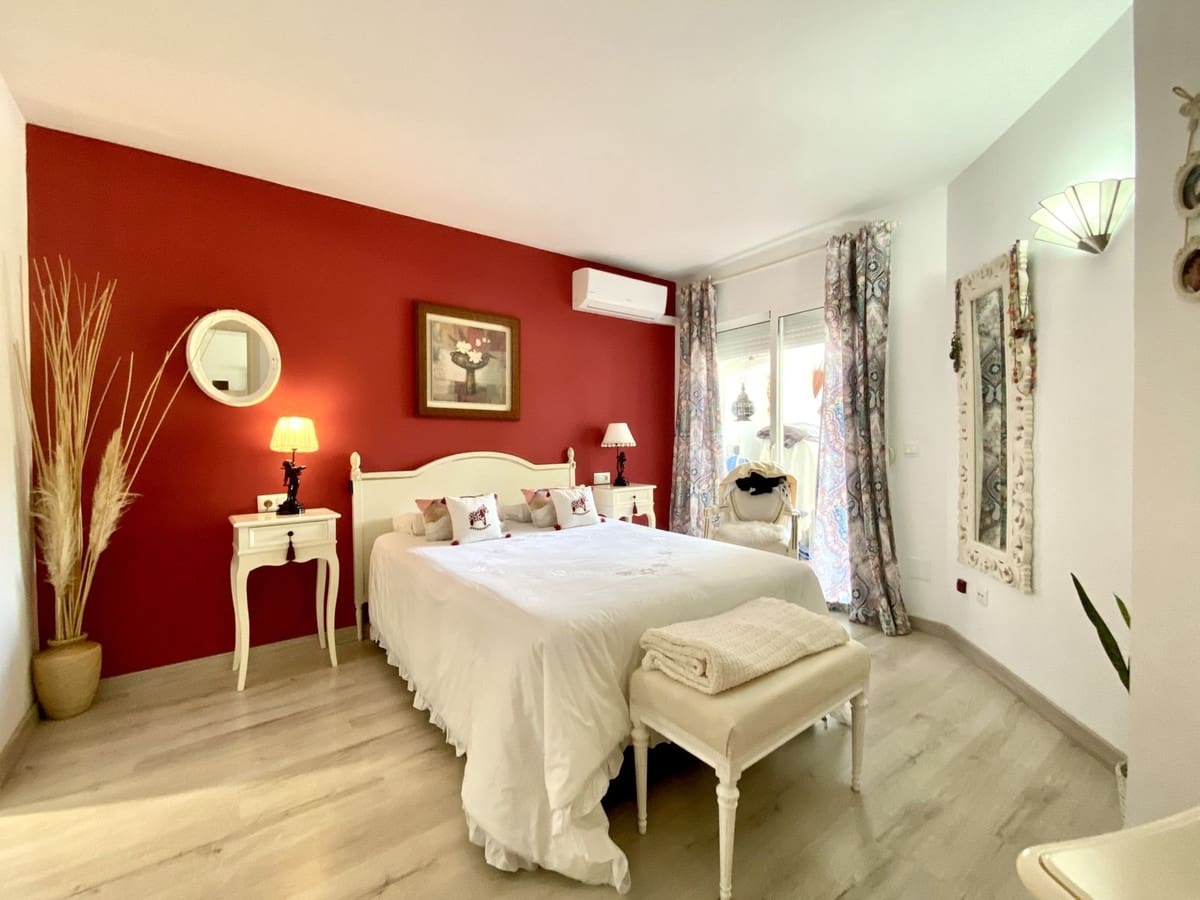 2 soverom Leilighet til salgs i Mijas Golf med svømmebasseng garasje - € 350 000 (Ref: 9132919)