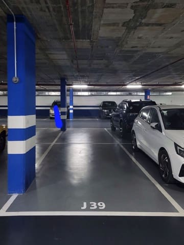 Garage til salg i Marbella - € 65.000 (Ref: 9141158)