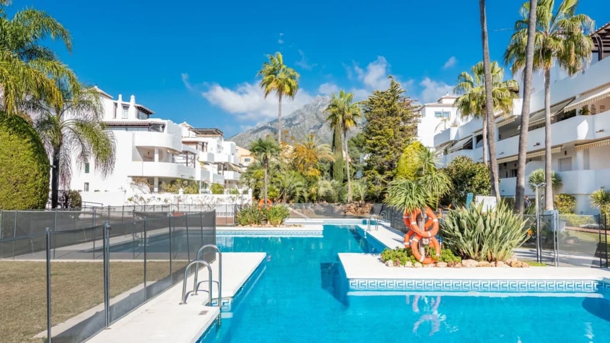 2 quarto Apartamento para venda em Marbella com piscina - 385 000 € (Ref: 9144283)
