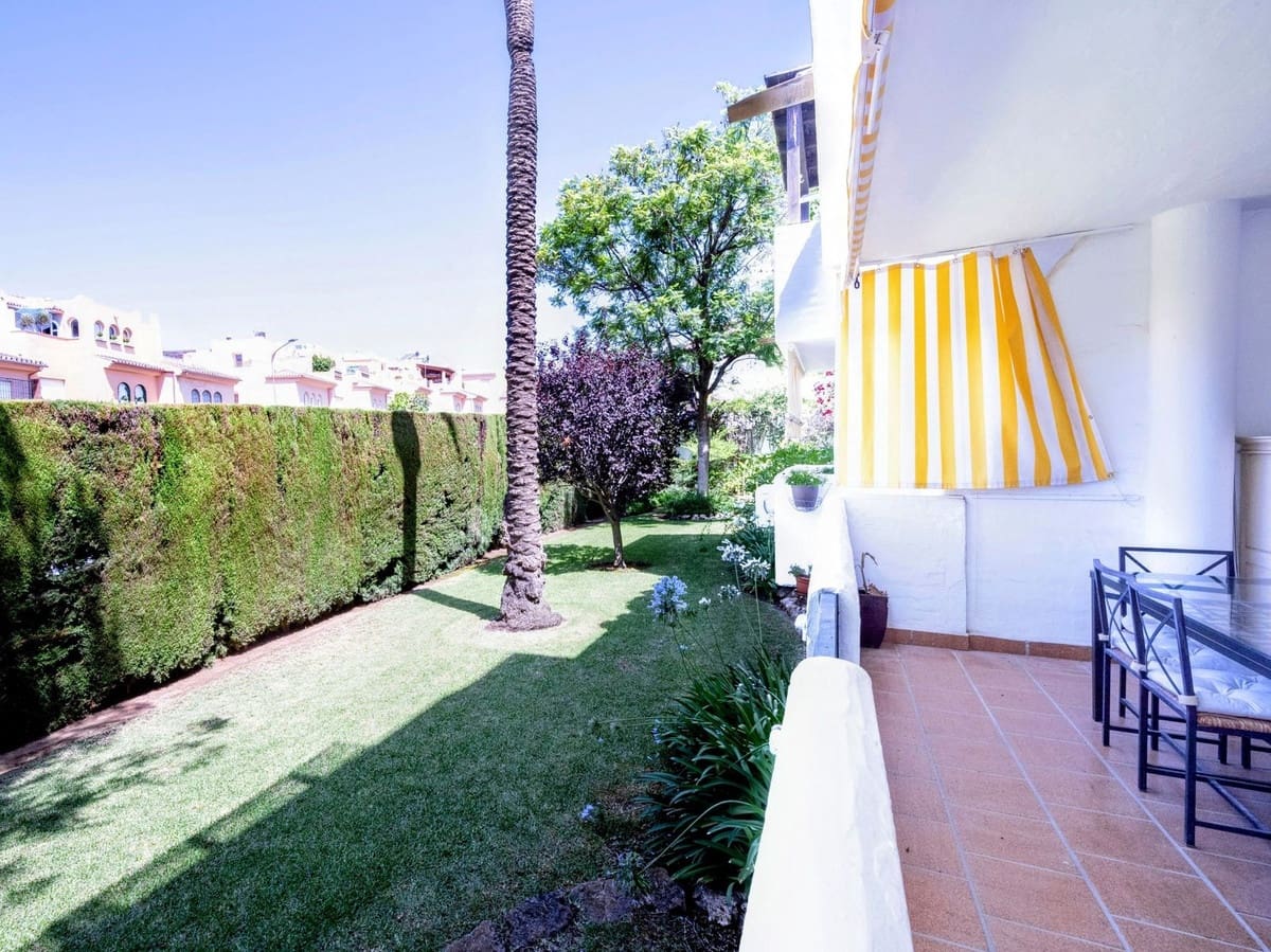 2 soveværelse Lejlighed til salg i Marbella med swimmingpool - € 385.000 (Ref: 9144283)