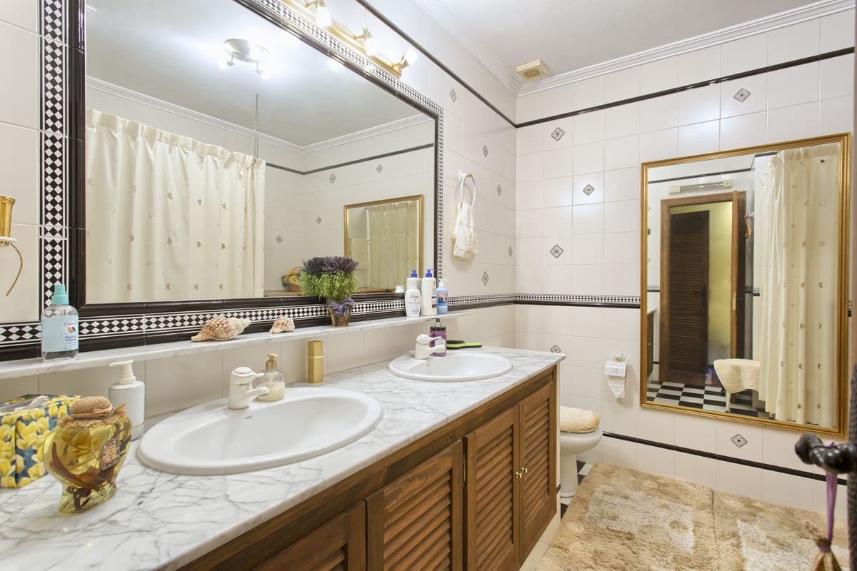 3 sypialnia Dom na sprzedaż w Benahavis - 375 000 € (Ref: 9180737)