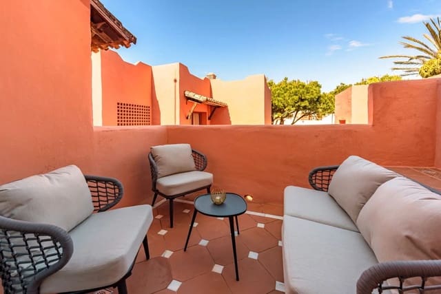 2 chambre Appartement à vendre à Elviria, Marbella avec piscine garage - 549 000 € (Ref: 9195000)