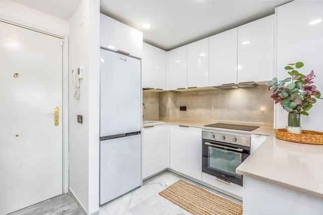 2 slaapkamer Appartement te koop in Riviera del Sol, Mijas met zwembad garage - € 285.000 (Ref: 9237923)