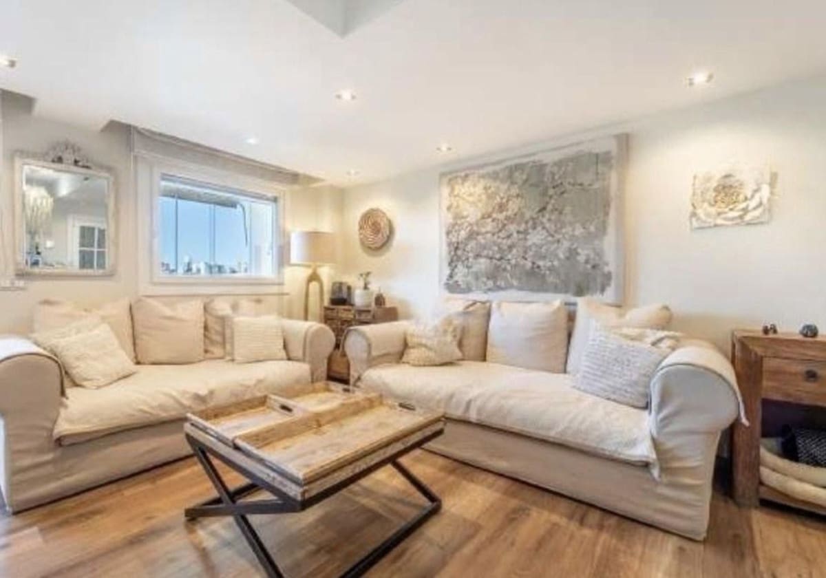 3 sypialnia Penthouse na sprzedaż w Benalmadena Costa z basenem garażem - 774 000 € (Ref: 9283469)