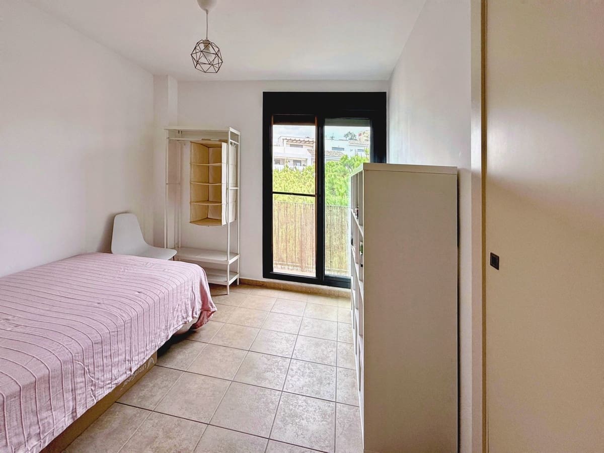 3 bedroom Apartment for sale in La Cala de Mijas with pool garage - € 395,000 (Ref: 9309082)