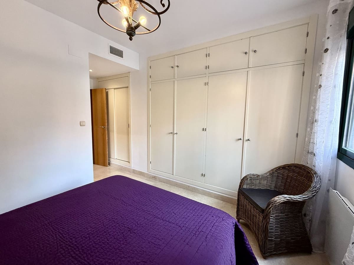 2 soverom Leilighet til salgs i Marbesa med svømmebasseng garasje - € 422 000 (Ref: 9313926)