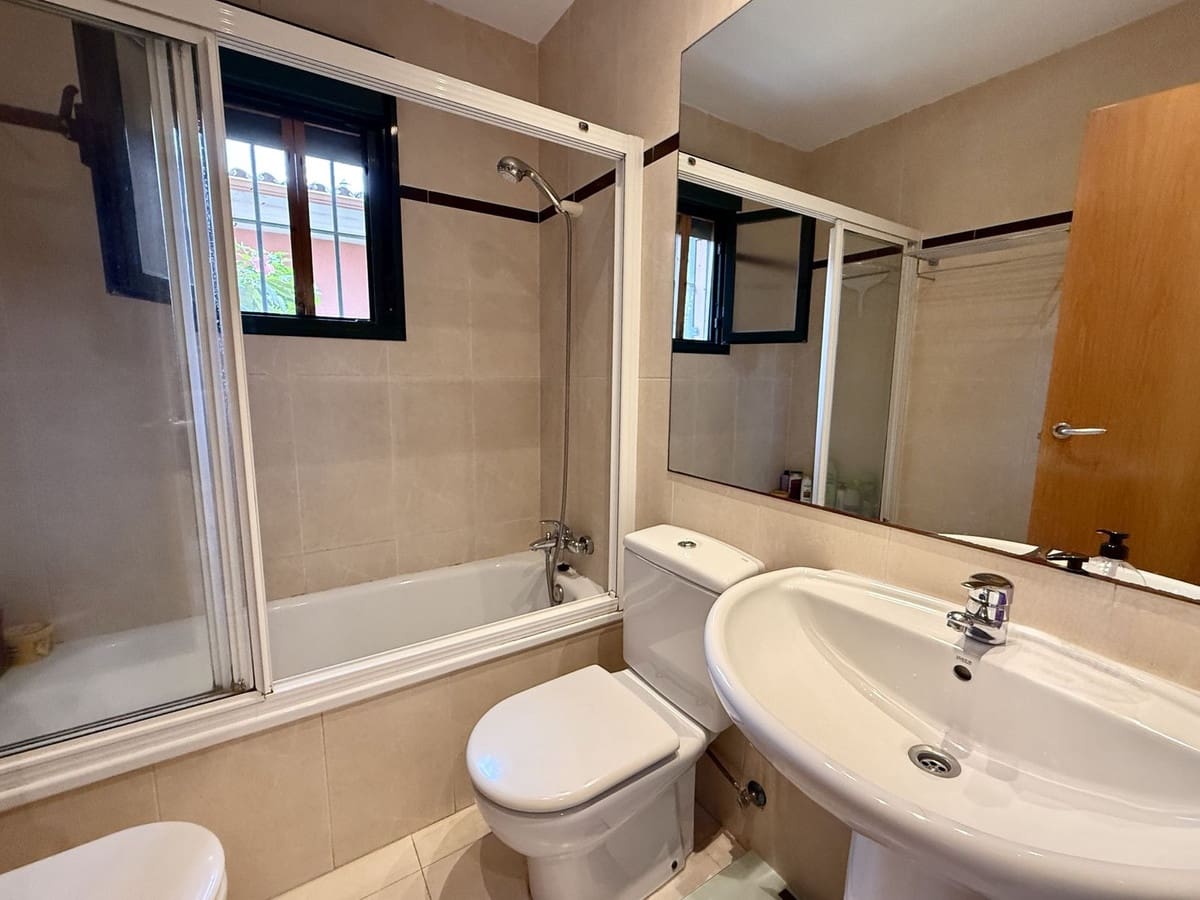 2 soverom Leilighet til salgs i Marbesa med svømmebasseng garasje - € 422 000 (Ref: 9313926)