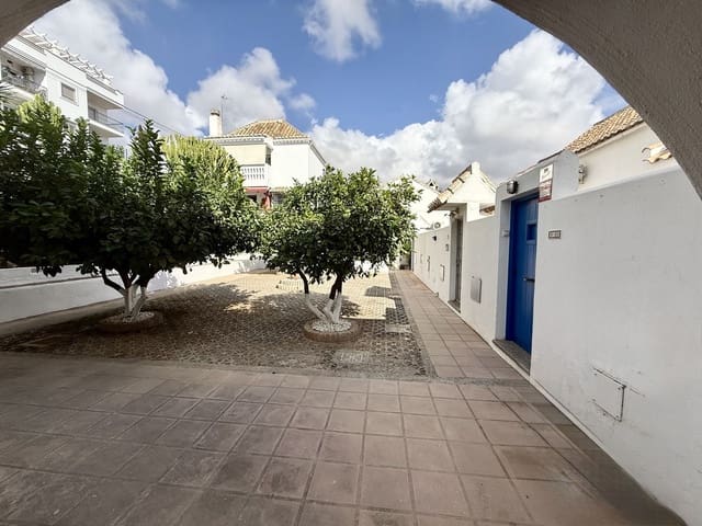 Casa de 3 habitaciones en Mijas Golf, Mijas en venta con piscina - 315.000 € (Ref: 9322256)