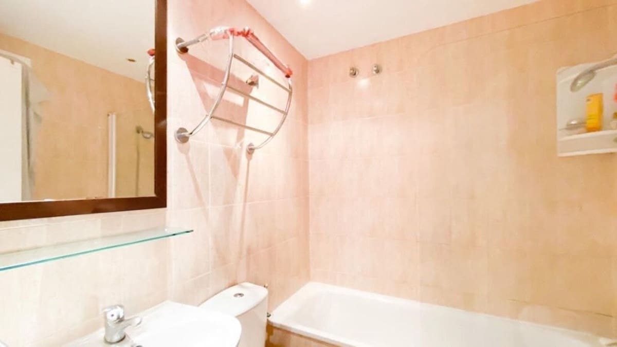 2 Zimmer Apartment zu verkaufen in Calahonda mit Pool Garage - 245.000 € (Ref: 9322352)